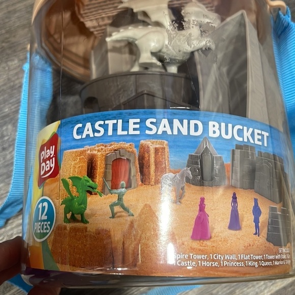 Play day Castle and bucket for kids - Picture 7 of 10